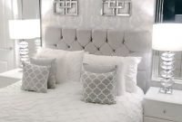Astonishing White Bedroom Decoration That Will Inspire You 27