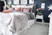 Astonishing White Bedroom Decoration That Will Inspire You 33