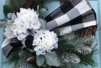 Beautiful DIY Winter Wreath To Place It On Your Door 41