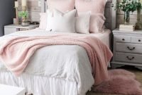 Best Master Bedroom Decoration Ideas For Winter 31