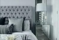 Best Master Bedroom Decoration Ideas For Winter 36