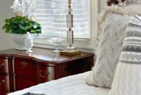 Best Master Bedroom Decoration Ideas For Winter 45