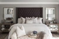 Best Master Bedroom Decoration Ideas For Winter 52