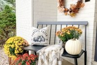 Best Porch Decoration Ideas To Make Unforgettable Moments 38