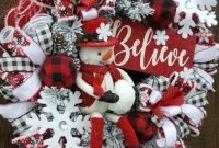 Cool Christma Wreath You Can Choice For Your Door Decorate 10