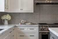 Gorgeous Grey And White Kitchen Design For Winter Season 37
