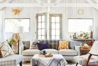 Impressive Farmhouse Living Room Decor Ideas For Winter 25