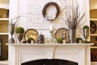 Inspiring Fireplace Mantel Decorating Ideas For Winter 29