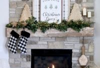 Inspiring Fireplace Mantel Decorating Ideas For Winter 30