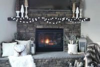 Inspiring Fireplace Mantel Decorating Ideas For Winter 37