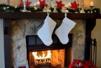 Inspiring Fireplace Mantel Decorating Ideas For Winter 47