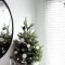 Minimalist Christmas Decor For People Who Don't Have Time To Decorate 03