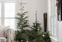 Minimalist Christmas Decor For People Who Don't Have Time To Decorate 26
