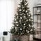 Minimalist Christmas Decor For People Who Don't Have Time To Decorate 46