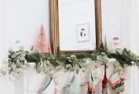 Minimalist Christmas Decor For People Who Don't Have Time To Decorate 50