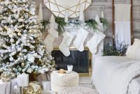 Outstanding Winter Decoration Ideas For Your Apartment 48