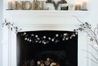 Absolutely Stunning Christmas Mantel Decorating Ideas 03
