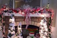 Absolutely Stunning Christmas Mantel Decorating Ideas 09