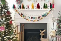 Absolutely Stunning Christmas Mantel Decorating Ideas 15
