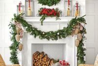 Absolutely Stunning Christmas Mantel Decorating Ideas 22