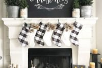 Absolutely Stunning Christmas Mantel Decorating Ideas 48
