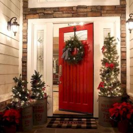 30+ Awesome Front Door Decoration Ideas For Winter