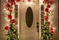 Awesome Front Door Decoration Ideas For Winter 30