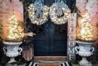 Awesome Front Door Decoration Ideas For Winter 35