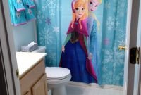 Beautiful Winter Themed Bathroom Decoration Ideas 25