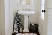 Beautiful Winter Themed Bathroom Decoration Ideas 39