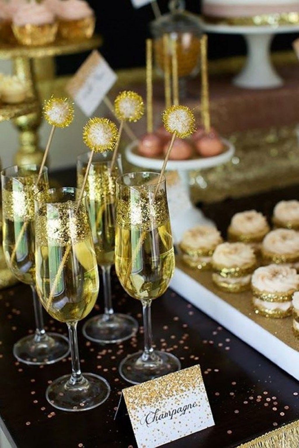 Best Decoration Ideas Of New Year's Eve Party At Home 26