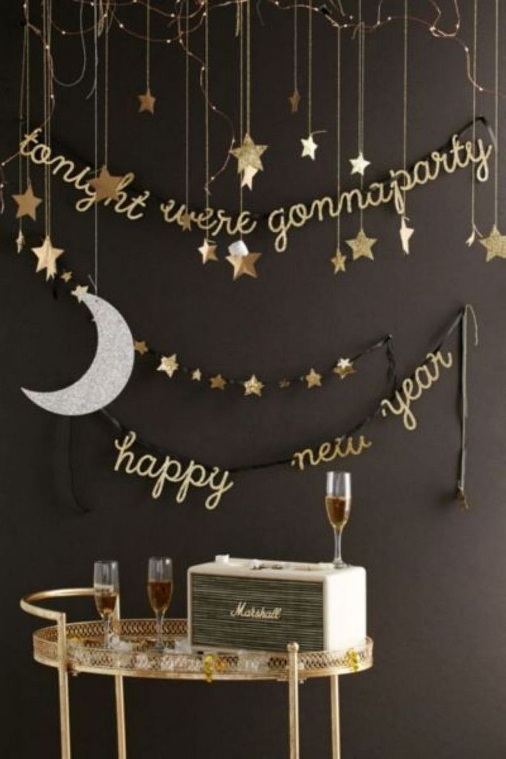 Cheap DIY New Years Eve Decoration Ideas That Look Expensive 06