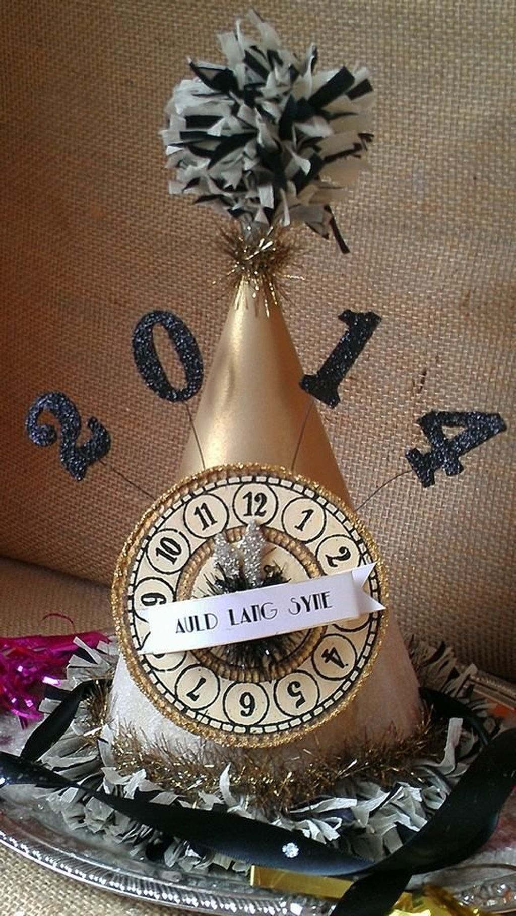 Cheap DIY New Years Eve Decoration Ideas That Look Expensive 16
