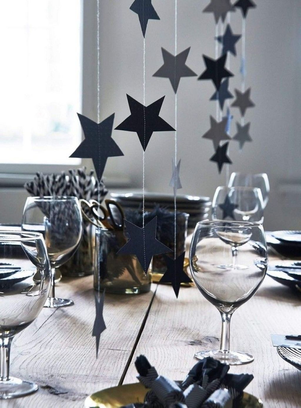 Cheap DIY New Years Eve Decoration Ideas That Look Expensive 43