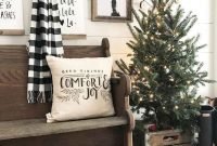 Cozy And Warm Rustic Farmhouse Christmas Decorating Ideas 02