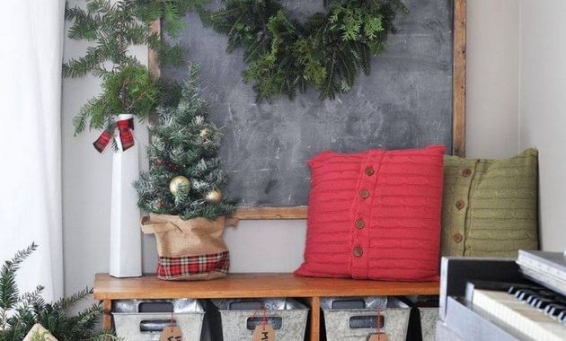 20 Cozy And Warm Rustic Farmhouse Christmas Decorating Ideas 8586