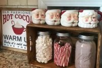 Cozy And Warm Rustic Farmhouse Christmas Decorating Ideas 48