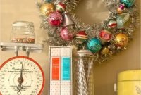 Elegant DIY Christmas Decor Ideas With Vintage Style 02