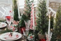 Fabulous Christmas Decor Ideas To Elevate Your Dining Table 02