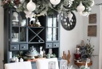 Fabulous Christmas Decor Ideas To Elevate Your Dining Table 11