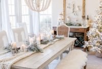 Fabulous Christmas Decor Ideas To Elevate Your Dining Table 15