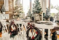 Fabulous Christmas Decor Ideas To Elevate Your Dining Table 16