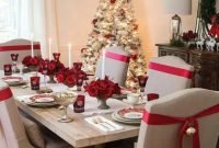 Fabulous Christmas Decor Ideas To Elevate Your Dining Table 31
