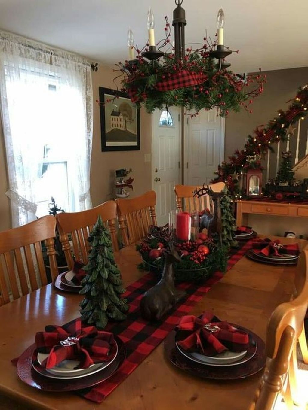 Fabulous Christmas Decor Ideas To Elevate Your Dining Table 33