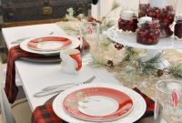 Fabulous Christmas Decor Ideas To Elevate Your Dining Table 36