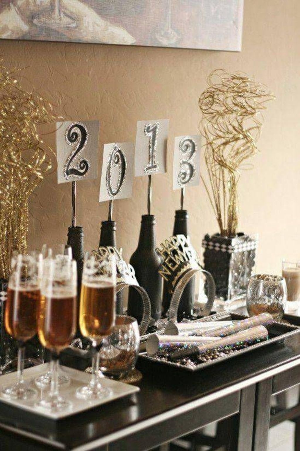 Favorite Happy New Years Decoration At Home You Should Try 39