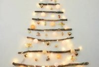 Festive Christmas Wall Trees To Copy Right Now 04