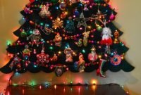 Festive Christmas Wall Trees To Copy Right Now 28