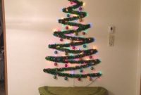 Festive Christmas Wall Trees To Copy Right Now 30