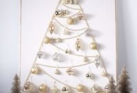 Festive Christmas Wall Trees To Copy Right Now 37
